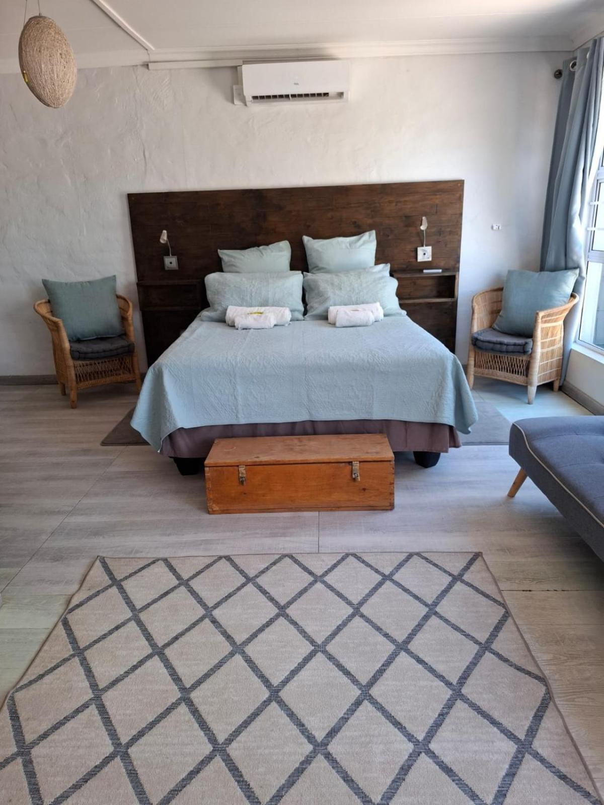 Emmaus Apartment Bloemfontein Exteriör bild